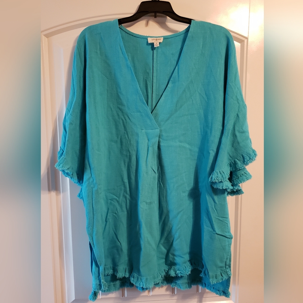 Medium Umgee USA top or cover up.